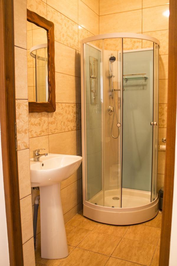 Cabana Barlogul Lupilor Villa Berevoesti ภายนอก รูปภาพ